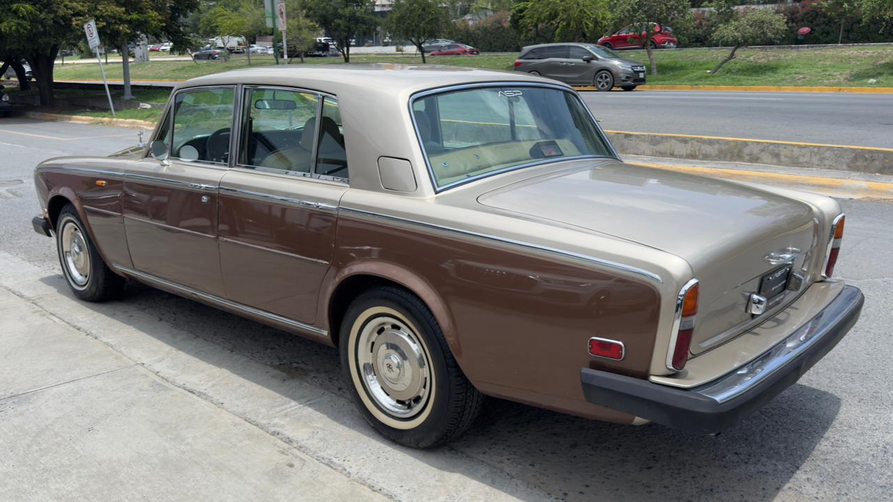 ROLLS ROYCE 1975