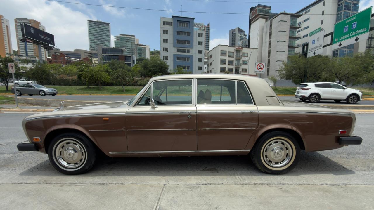 ROLLS ROYCE 1975