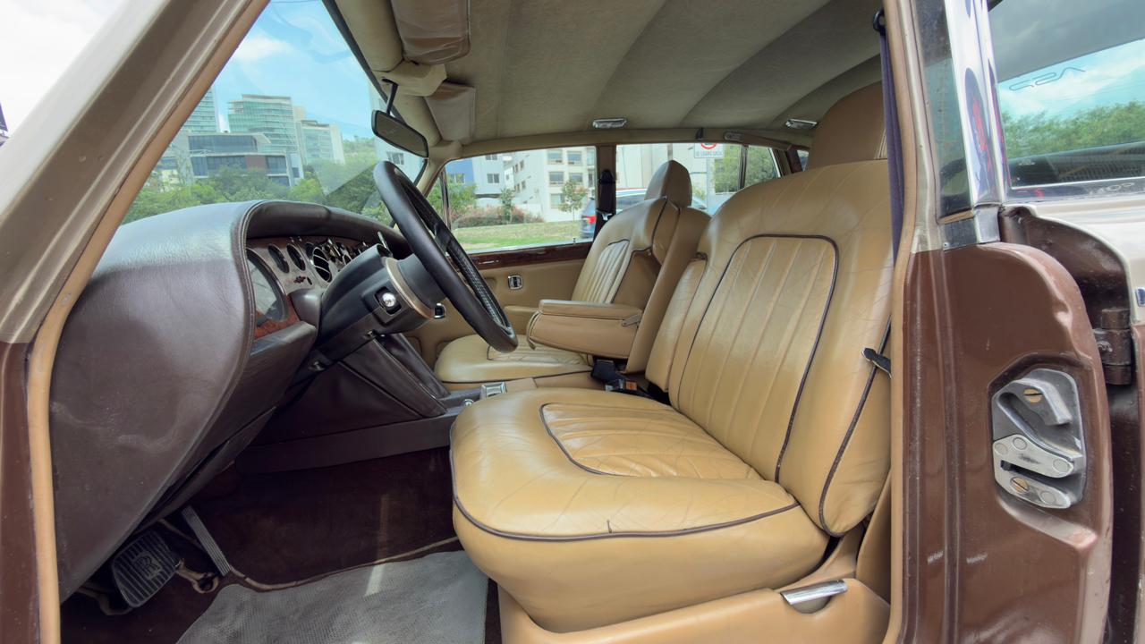 ROLLS ROYCE 1975