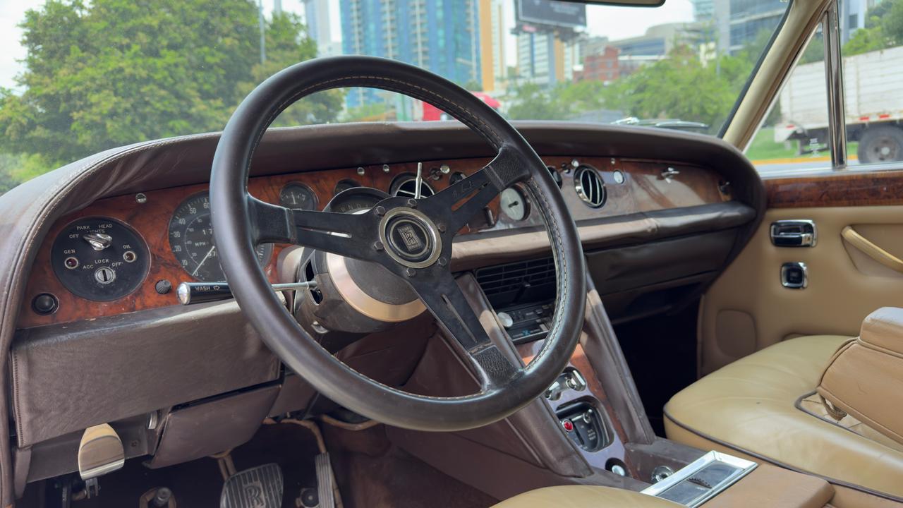 ROLLS ROYCE 1975