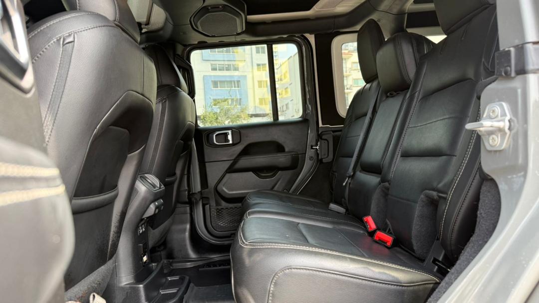 Jeep WRANGLER UNLIMITED SAHARA 4X4 2023