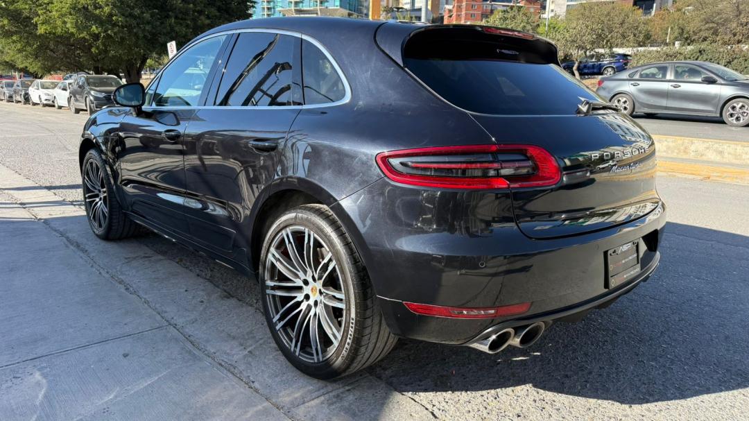 Porsche MACAN TURBO 2018