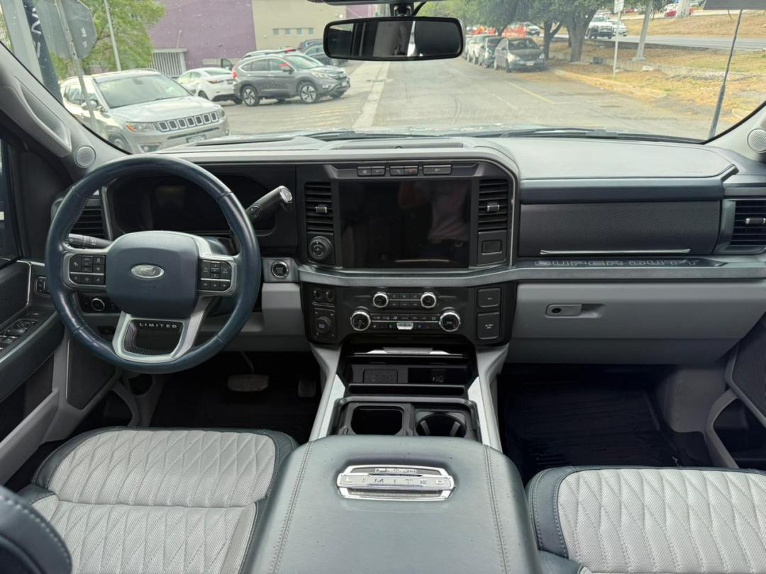 Ford SUPER DUTY LIMITED 2023