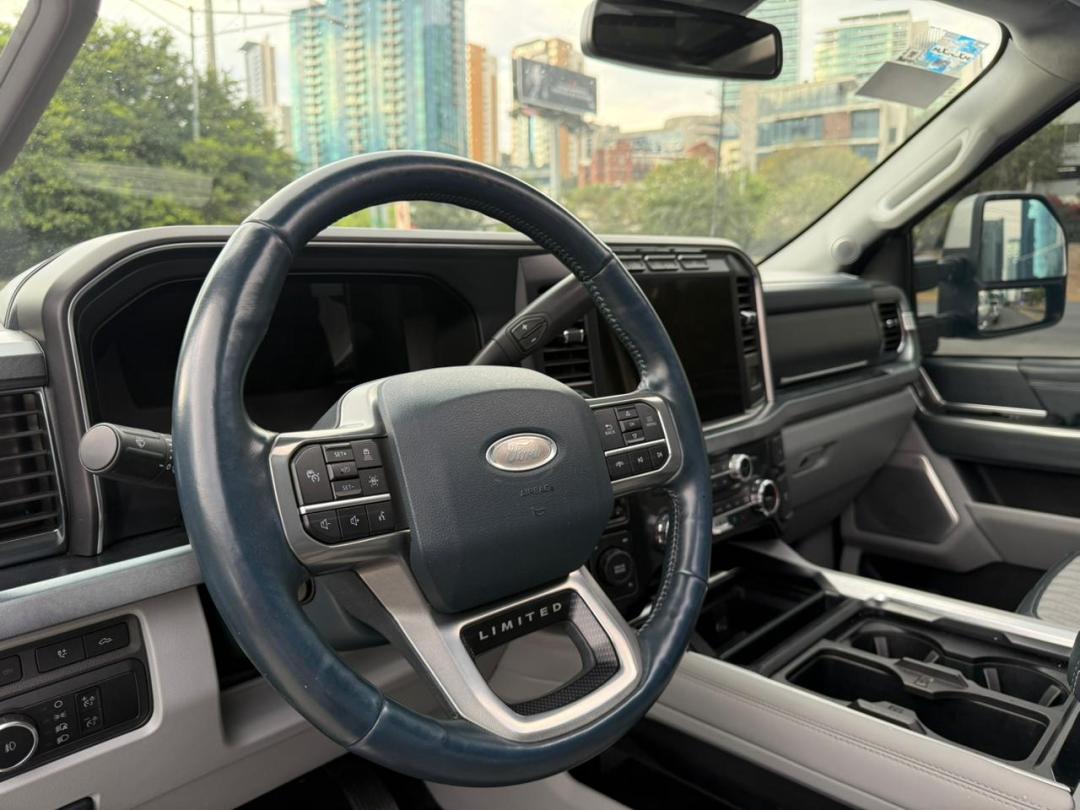 Ford SUPER DUTY LIMITED 2023