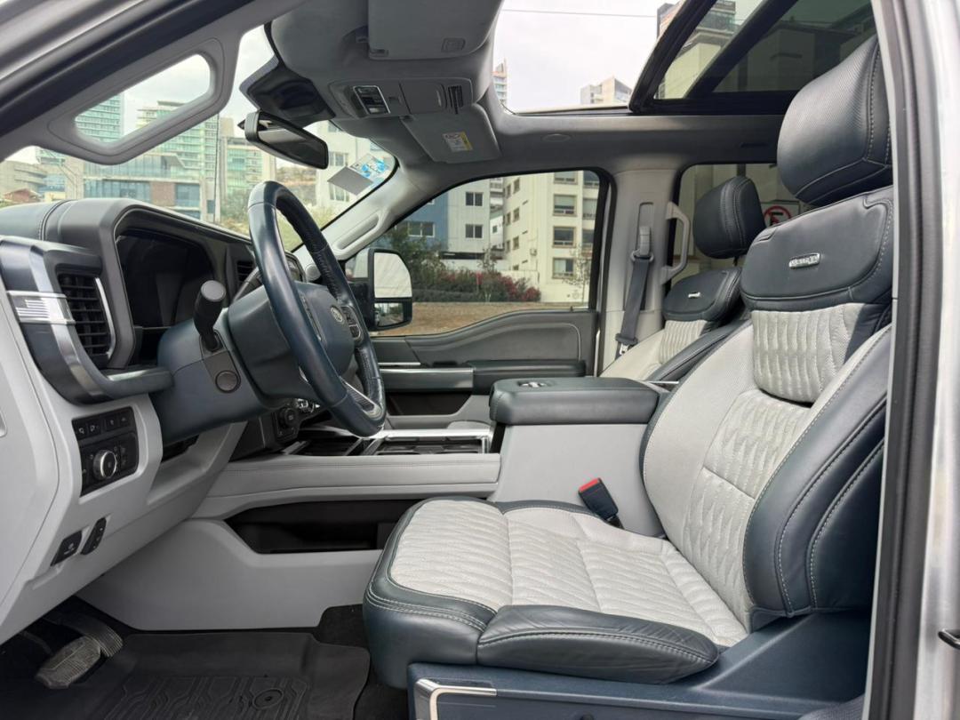 Ford SUPER DUTY LIMITED 2023