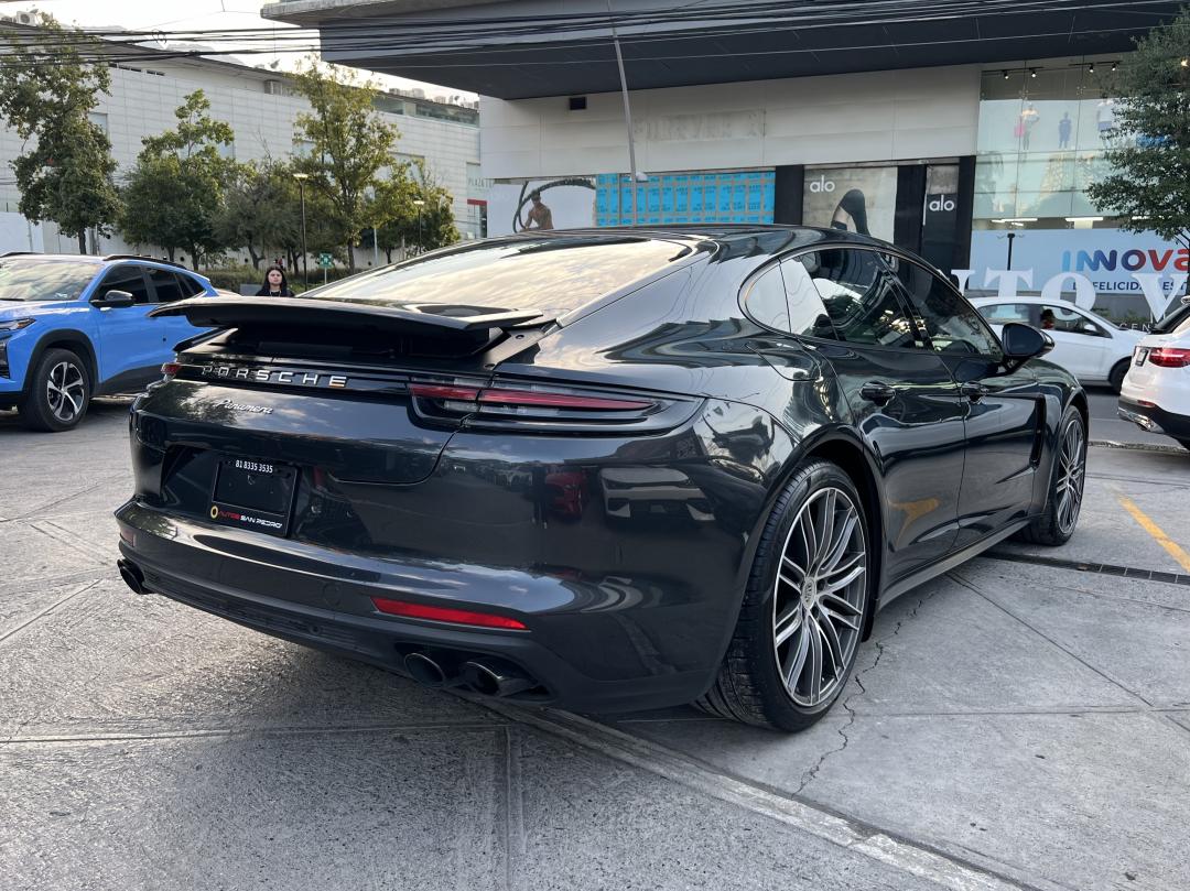 Porsche PANAMERA 2020