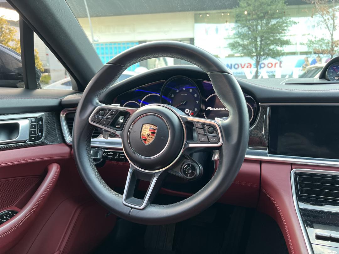Porsche PANAMERA 2020