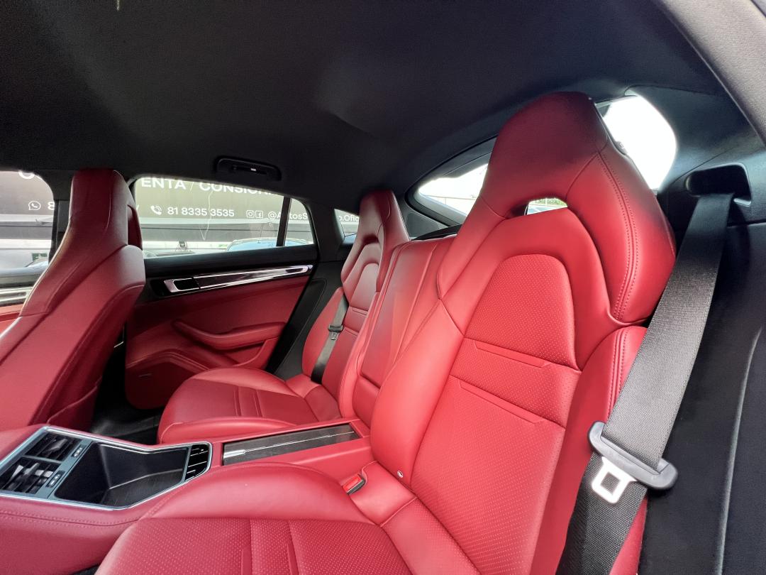 Porsche PANAMERA 2020