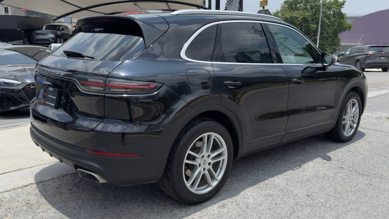 PORSCHE CAYENNE 2020