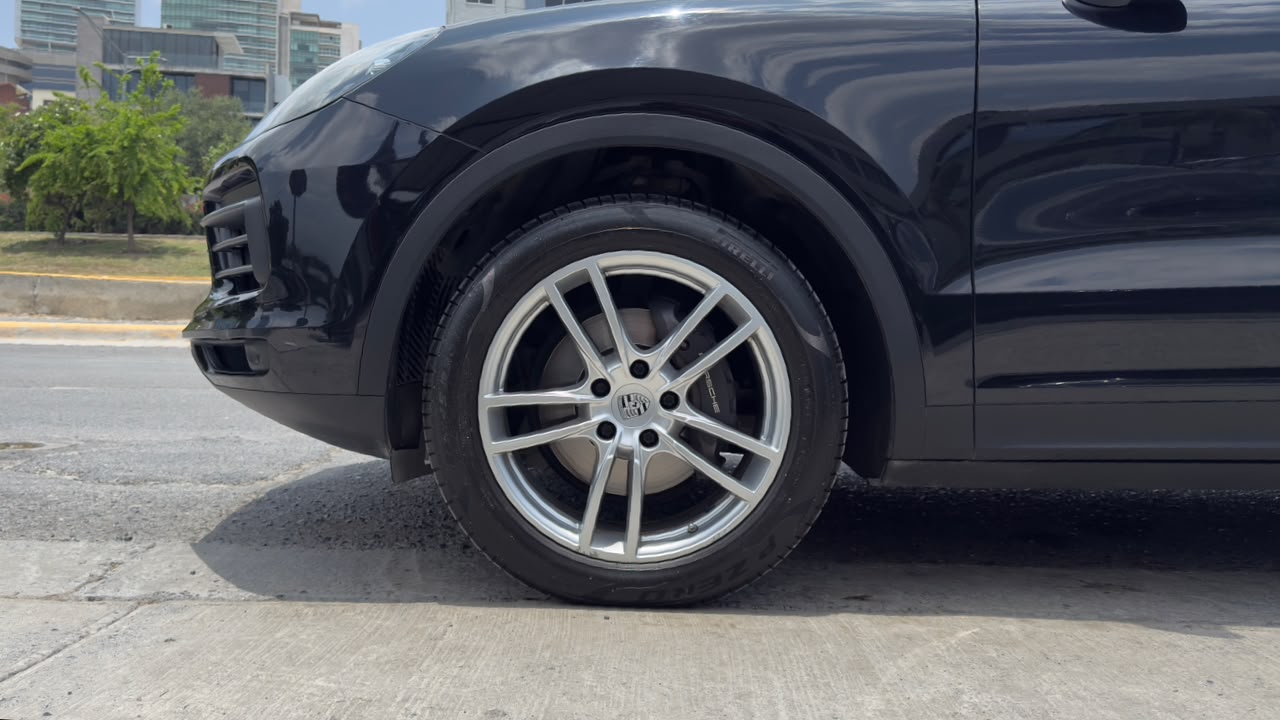 PORSCHE CAYENNE 2020