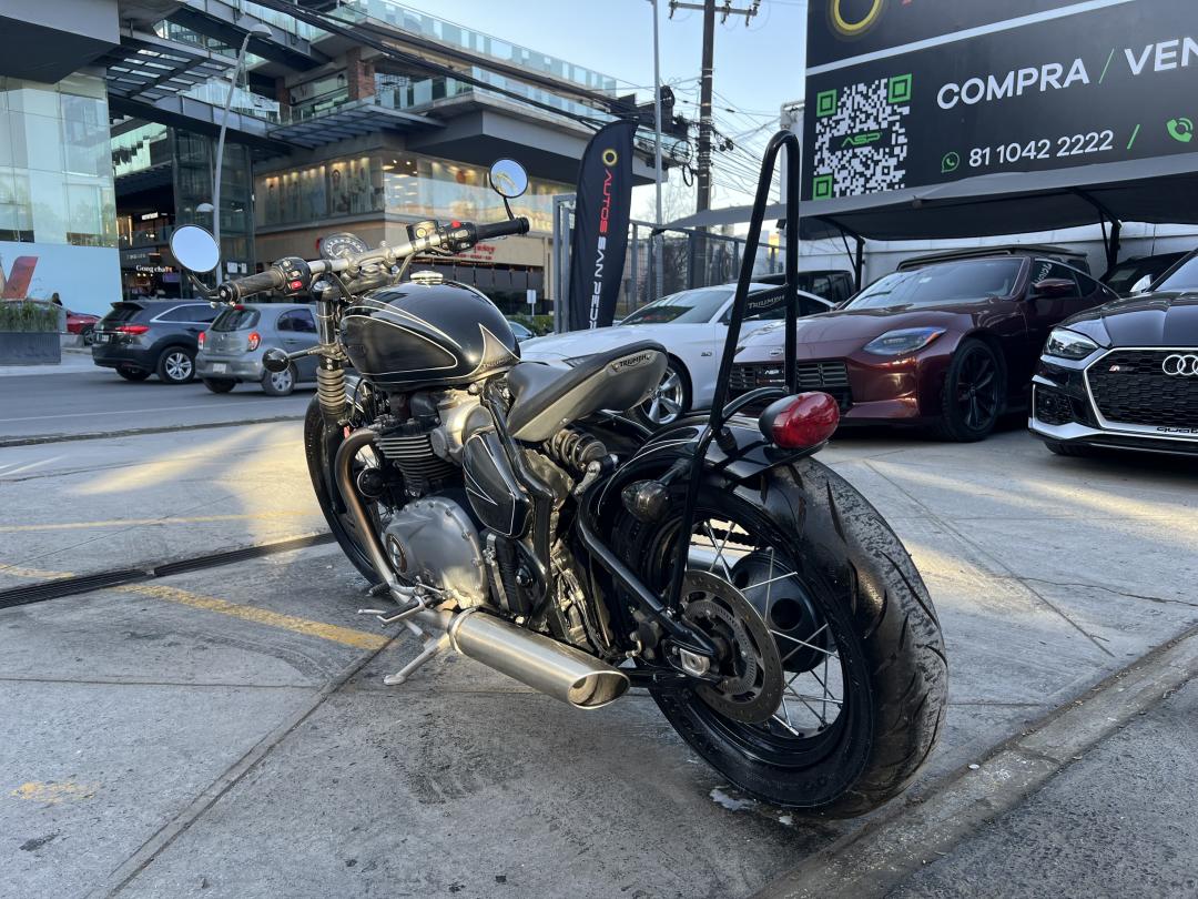 TRIUMPH BONNEVILLE BOBBER 2018