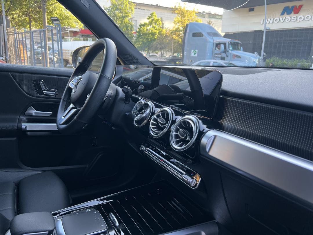 Mercedes Benz GLB 250 4MATIC PROGRESSIVE 2023