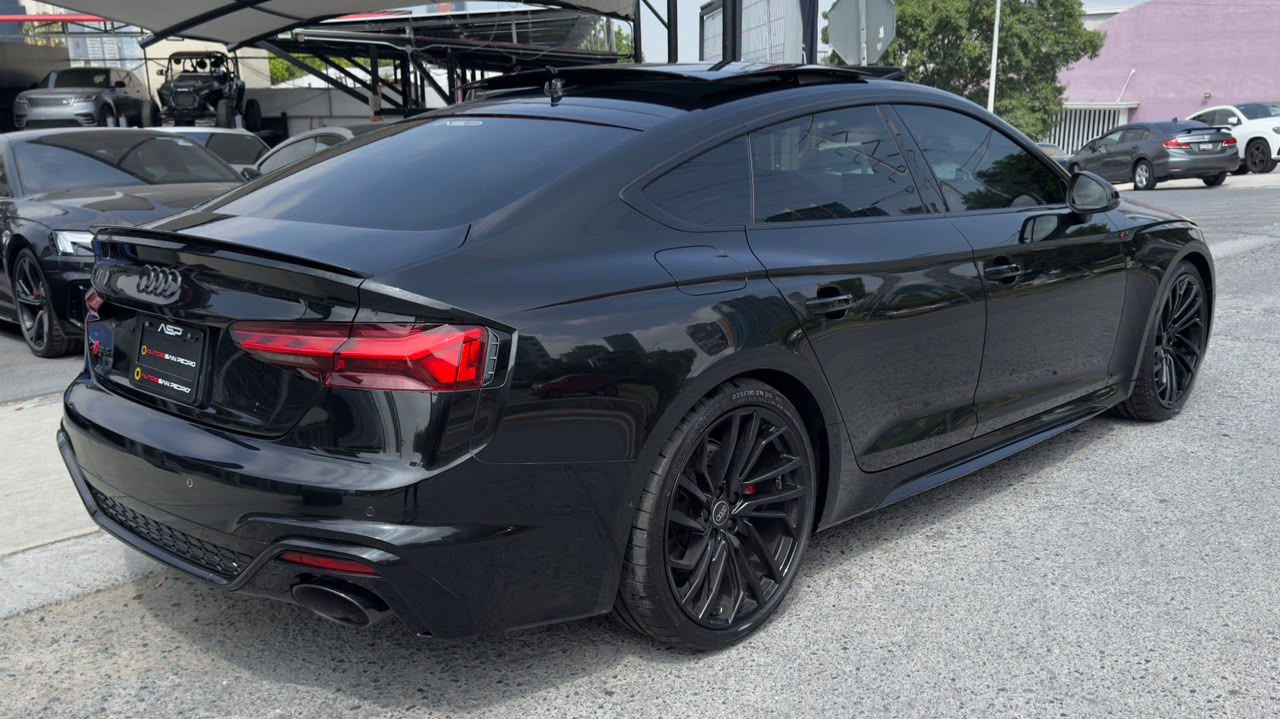 AUDI RS5 SPORTBACK 2025
