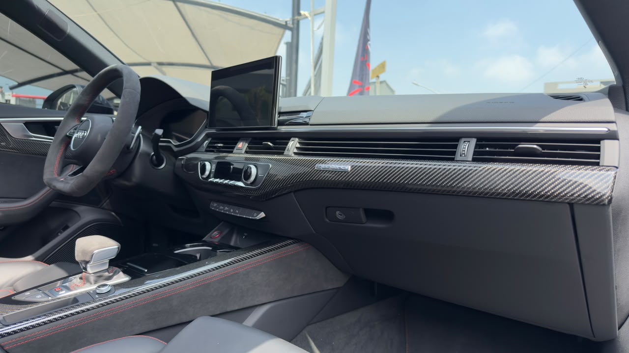 AUDI RS5 SPORTBACK 2025