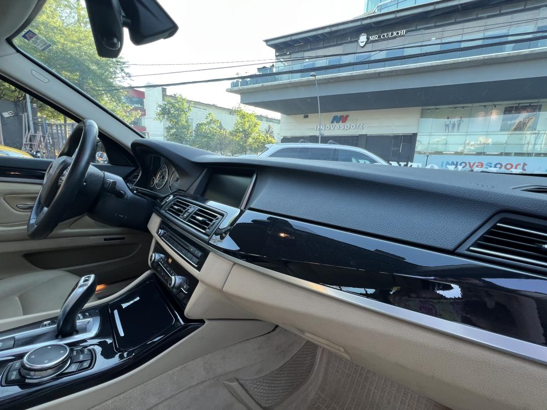 BMW 520IA 2016