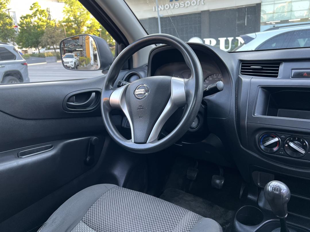Nissan NP300 CHASIS CABINA 2020