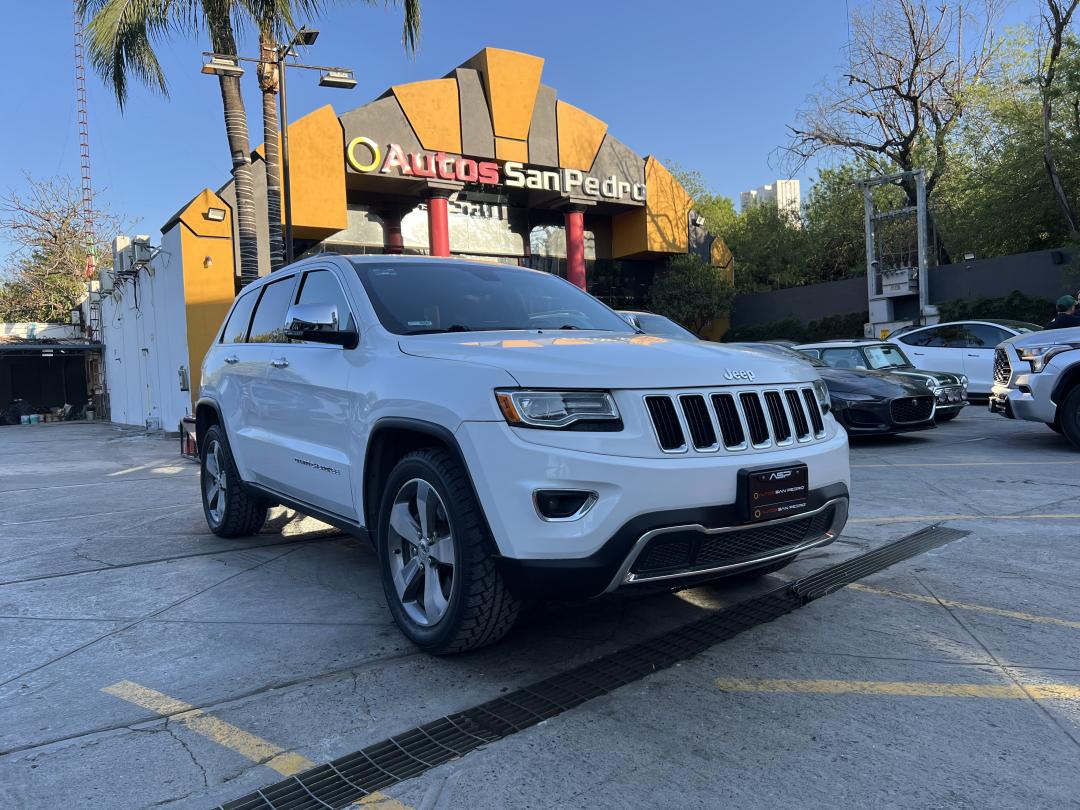 Jeep GRAND CHEROKEE LIMITED LUJO V8 2016