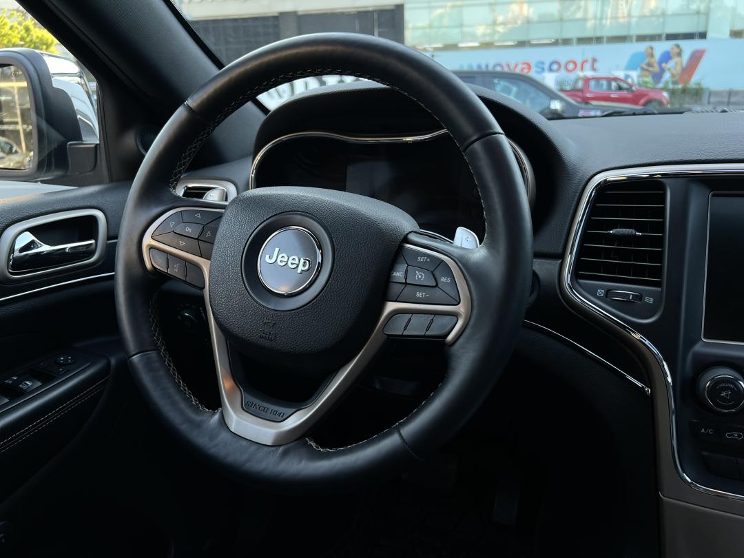 Jeep GRAND CHEROKEE LIMITED LUJO V8 2016