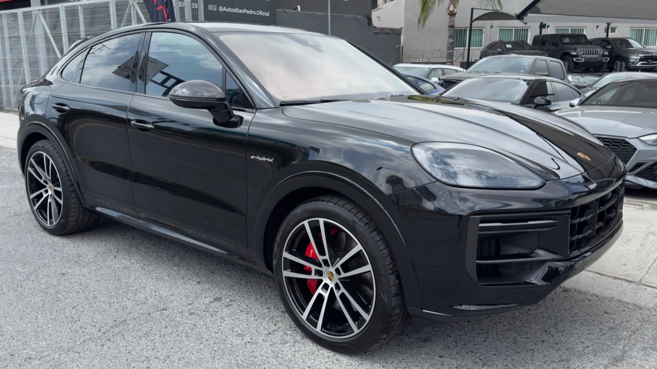 PORSCHE CAYENNE TURBO E HYBRID 2024