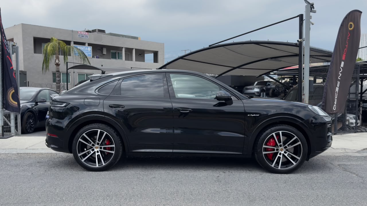 PORSCHE CAYENNE TURBO E HYBRID 2024