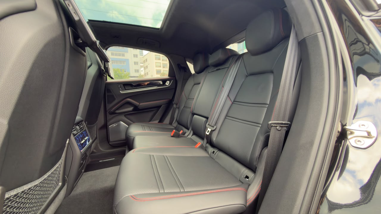 PORSCHE CAYENNE TURBO E HYBRID 2024