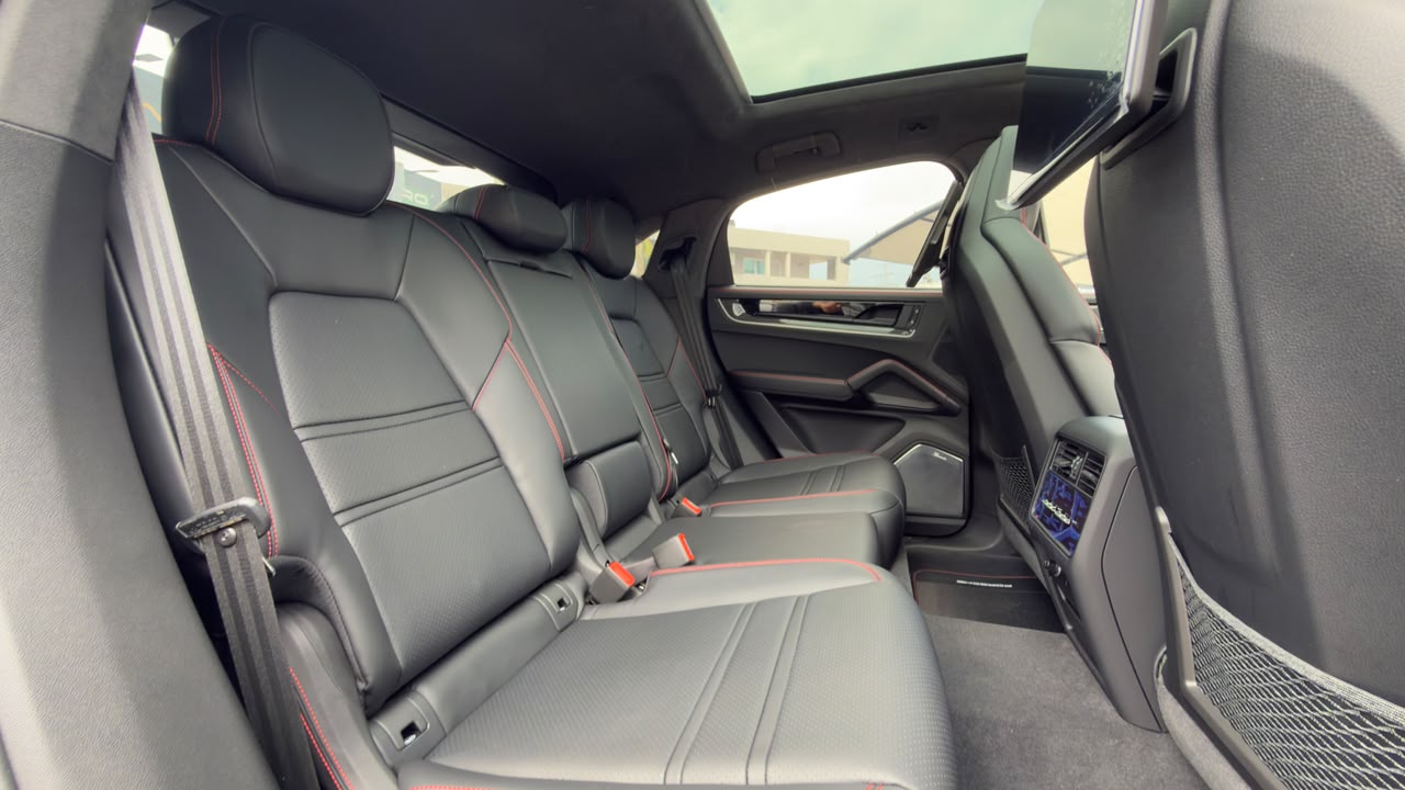 PORSCHE CAYENNE TURBO E HYBRID 2024
