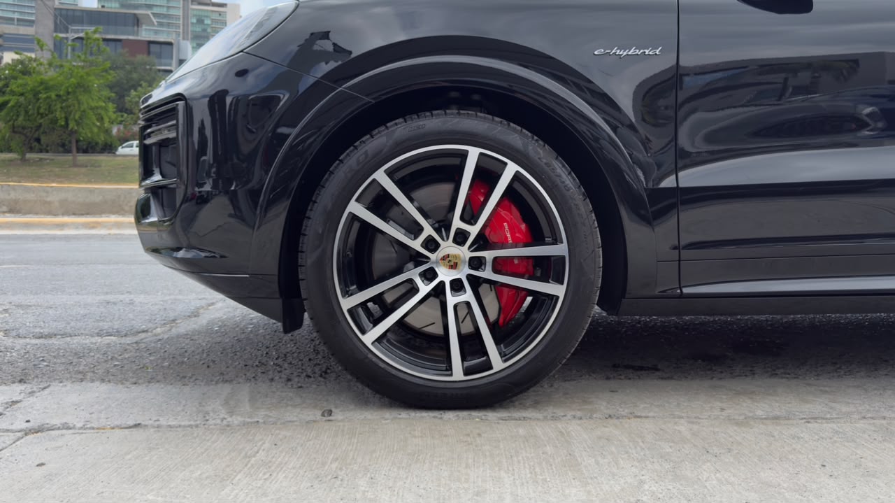 PORSCHE CAYENNE TURBO E HYBRID 2024