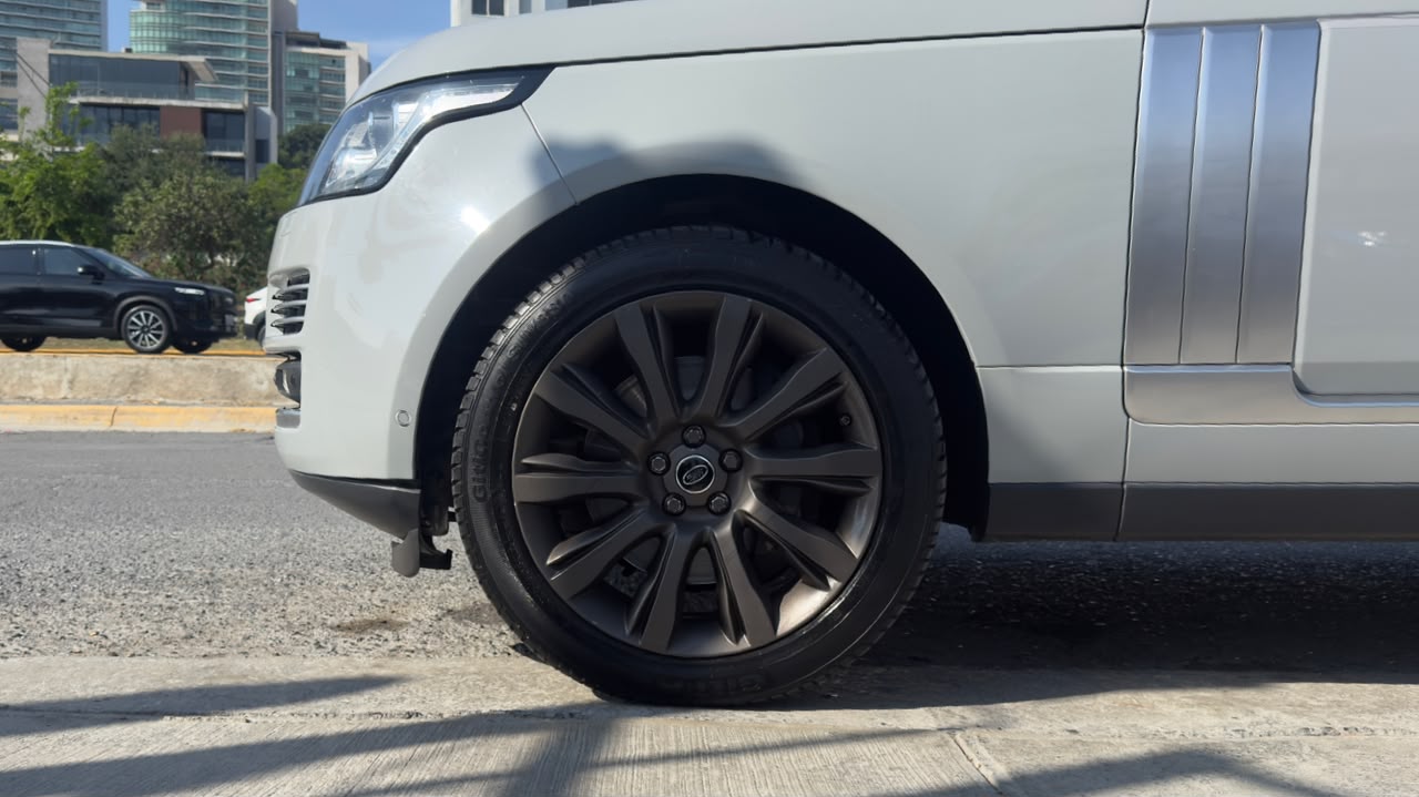 LAND ROVER RANGE ROVER VOGUE SE SUPER CARGADO 2013