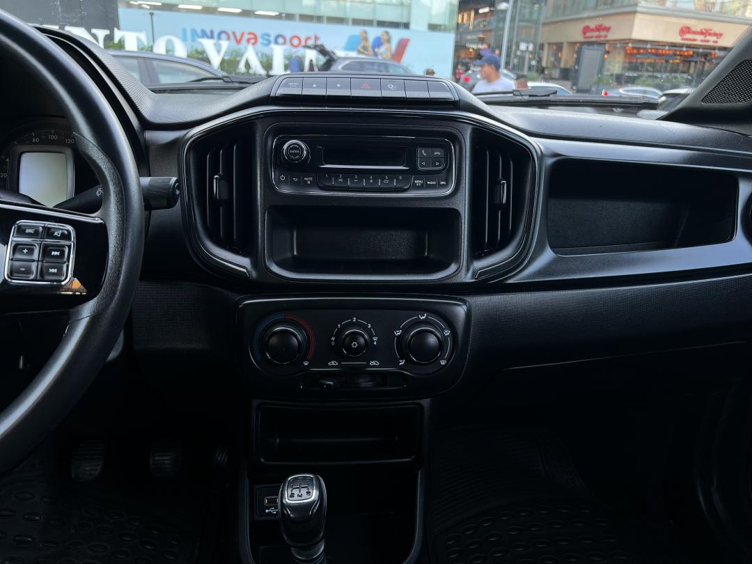 DODGE RAM 700 CREW CAB SLT 2023
