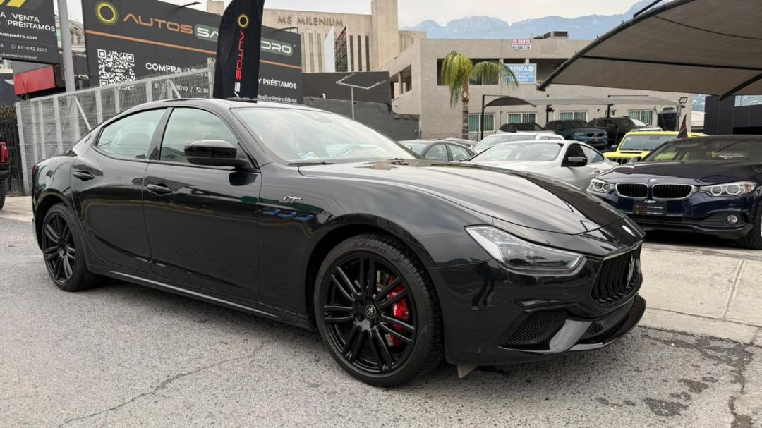 MASERATI GHIBLI HYBRID 2023