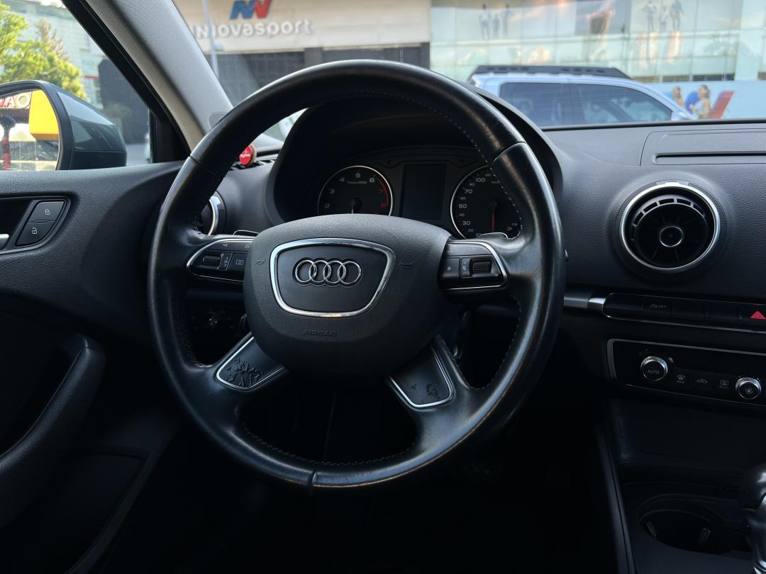 Audi A3 AMBIENTE 2016