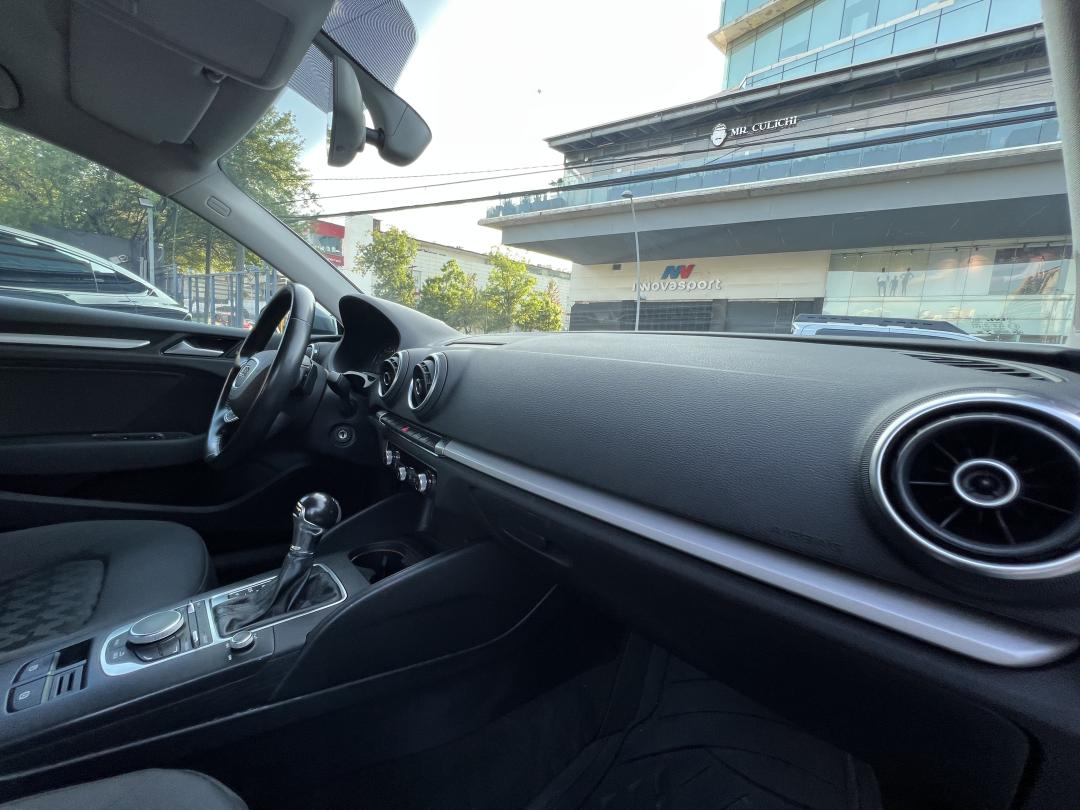 Audi A3 AMBIENTE 2016