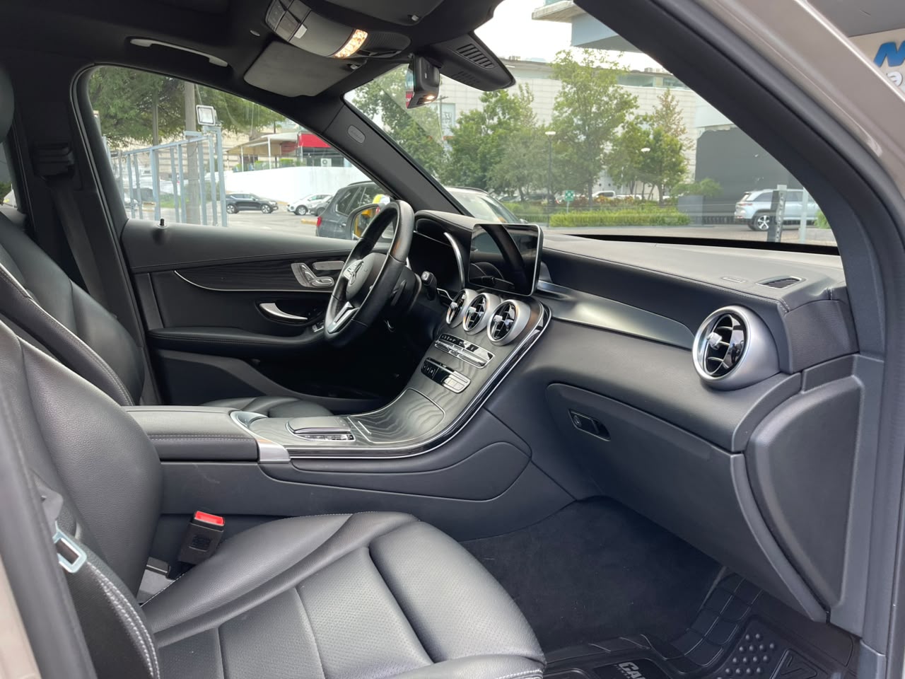 GLC300 E 4MATIC HIBRID