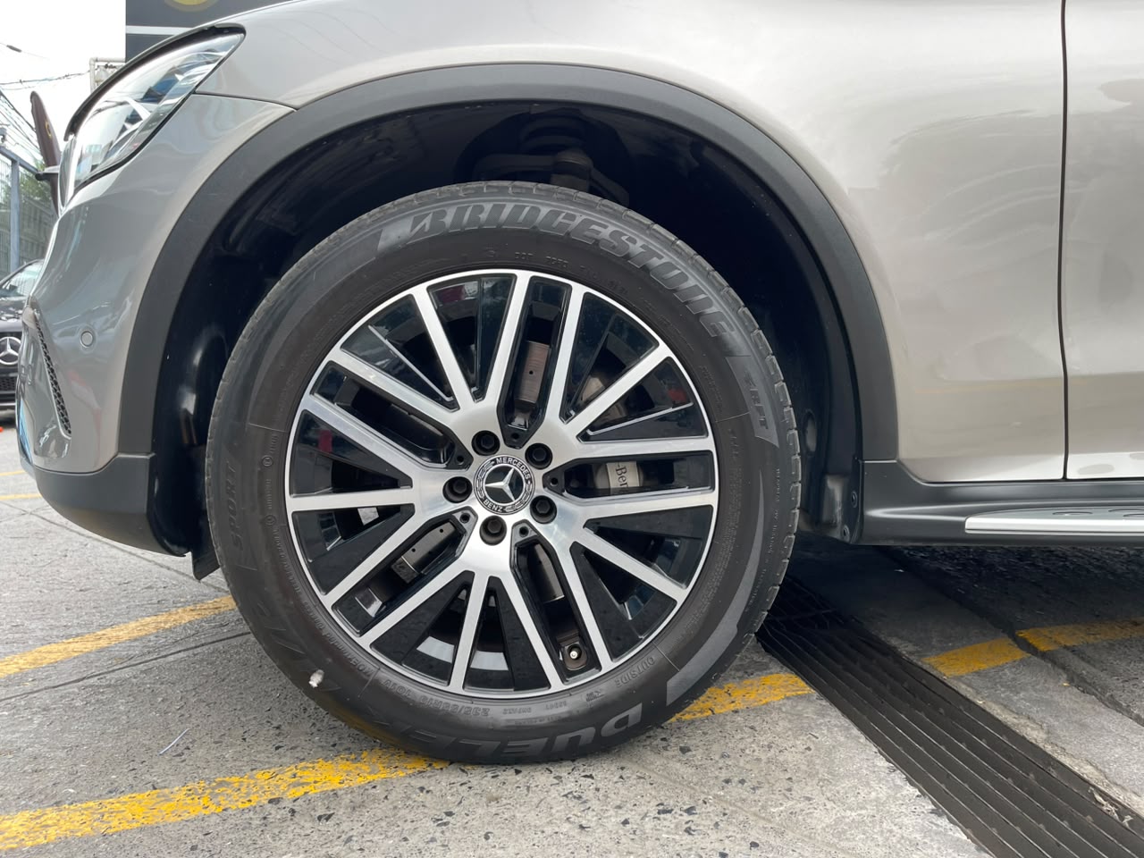 GLC300 E 4MATIC HIBRID