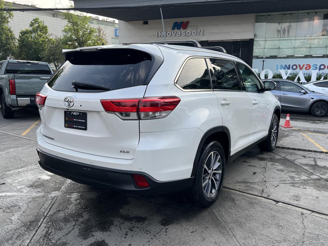 Toyota HIGHLANDER XLE PIEL 2019