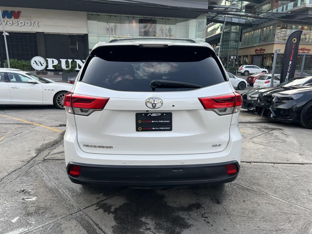 Toyota HIGHLANDER XLE PIEL 2019