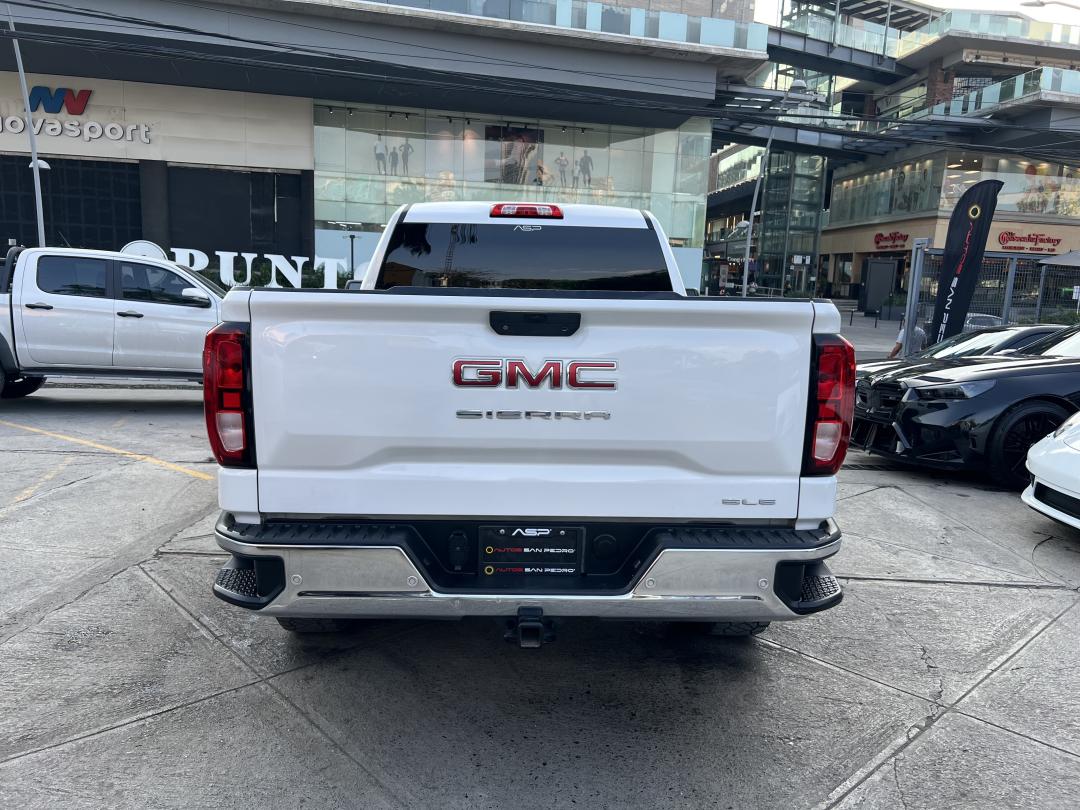 GMC SIERRA SLE CABINA REGULAR 2020