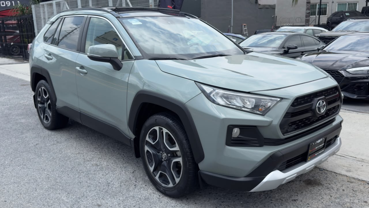 TOYOTA RAV4 ADVENTURE 2019