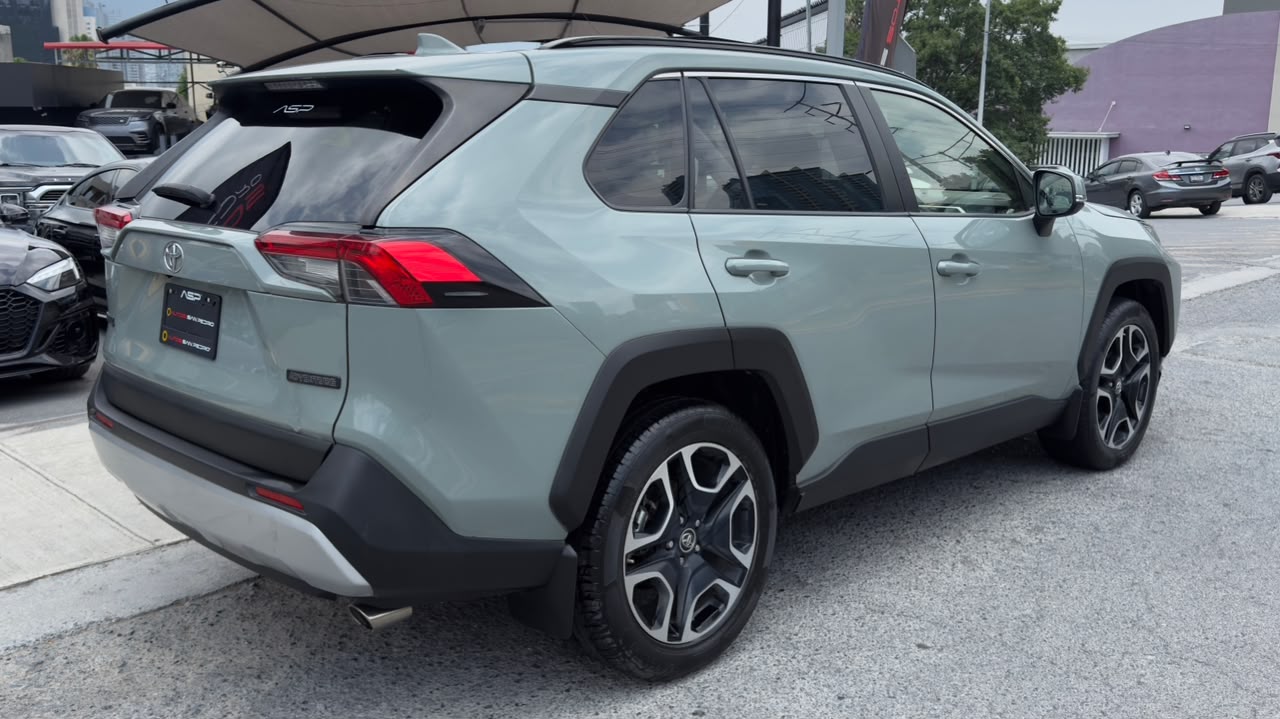 TOYOTA RAV4 ADVENTURE 2019