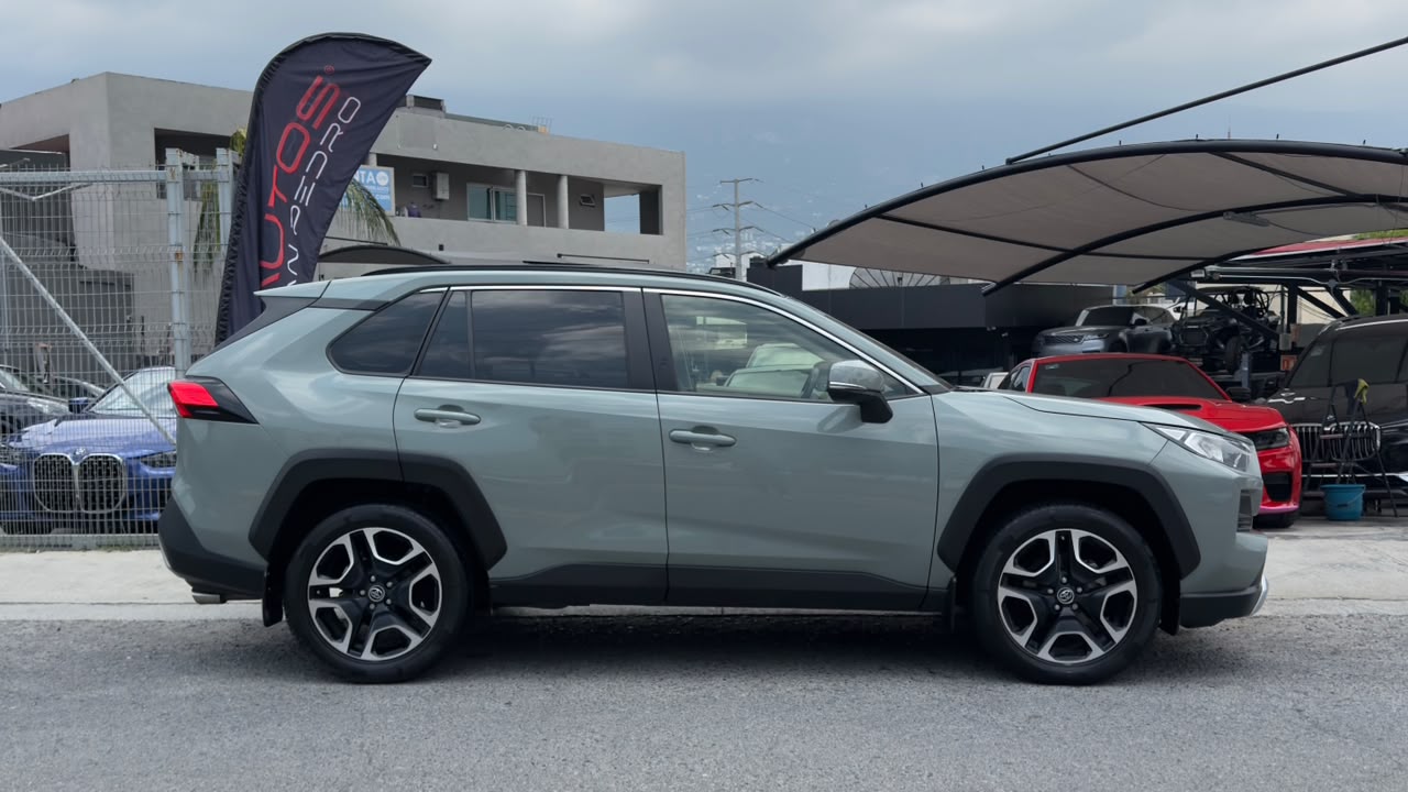 TOYOTA RAV4 ADVENTURE 2019