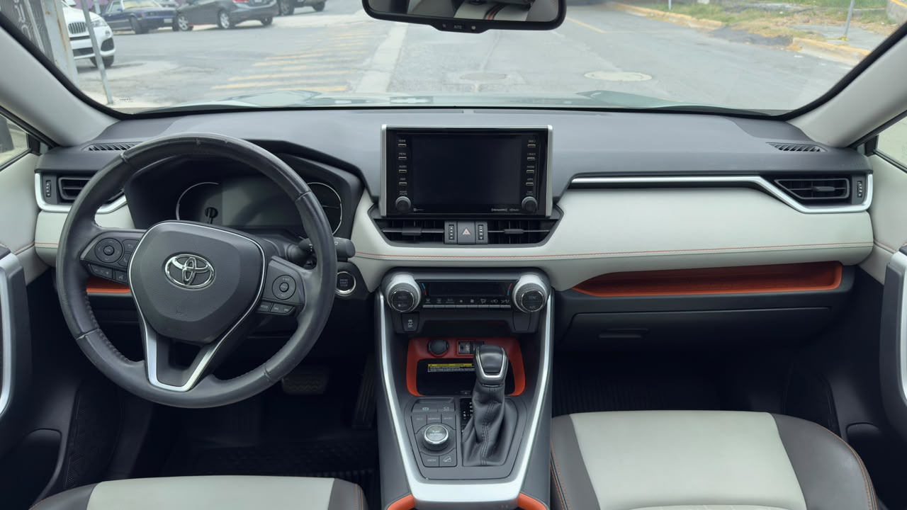 TOYOTA RAV4 ADVENTURE 2019