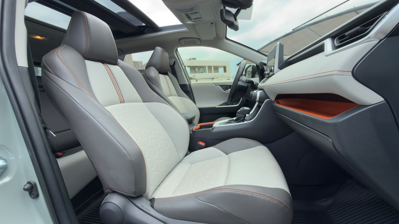 TOYOTA RAV4 ADVENTURE 2019