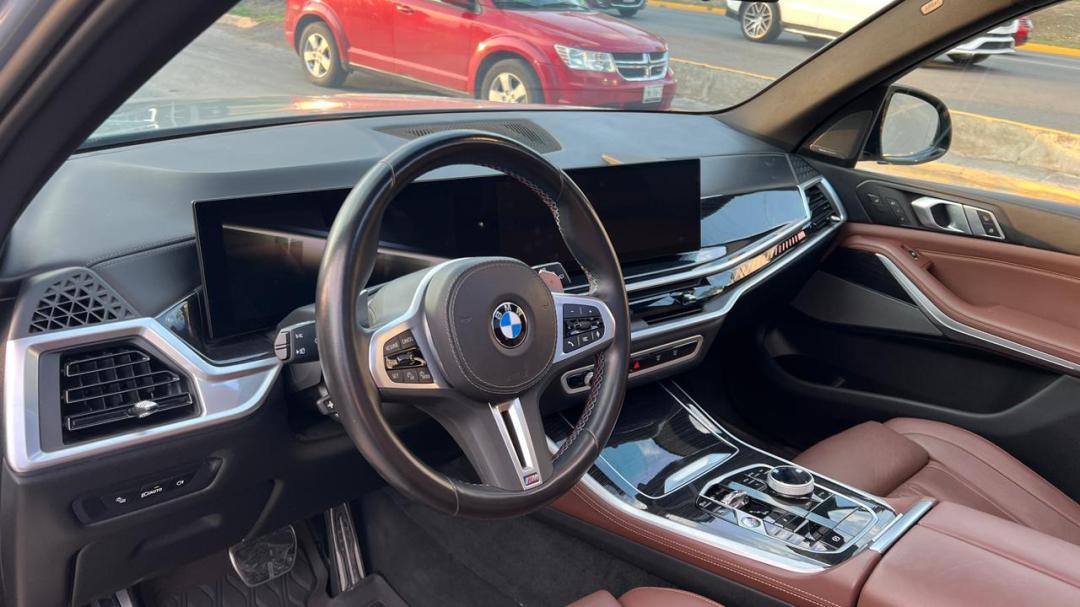 BMW X5 M60I 2024