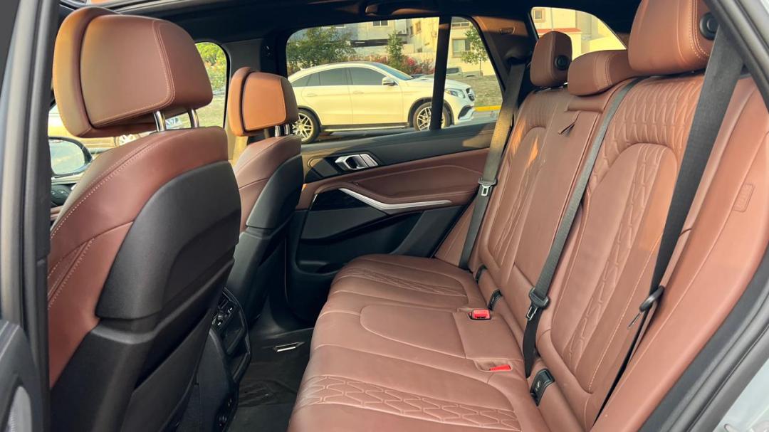 BMW X5 M60I 2024