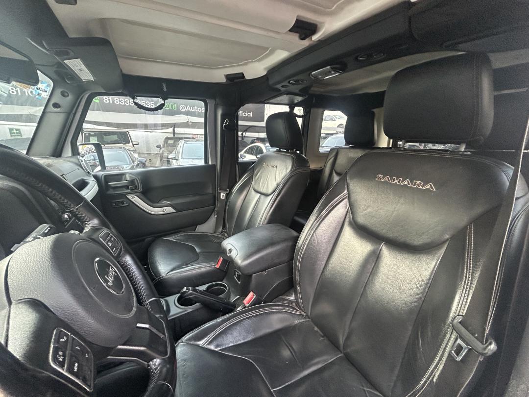 Jeep WRANGLER UNLIMITED SAHARA 2017