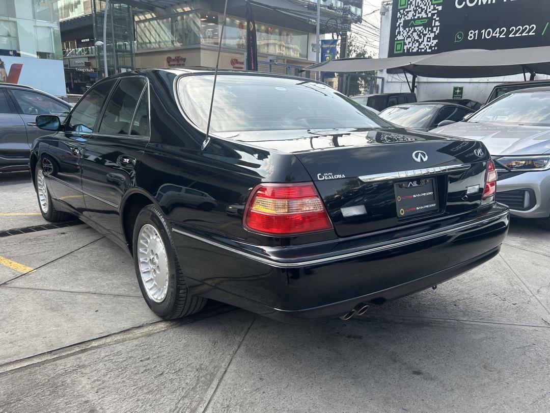 Infiniti Q45 2001