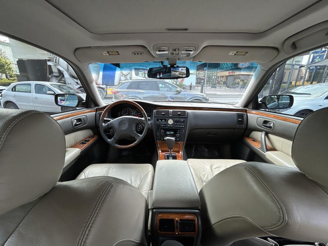 Infiniti Q45 2001
