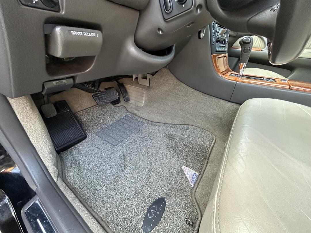Infiniti Q45 2001