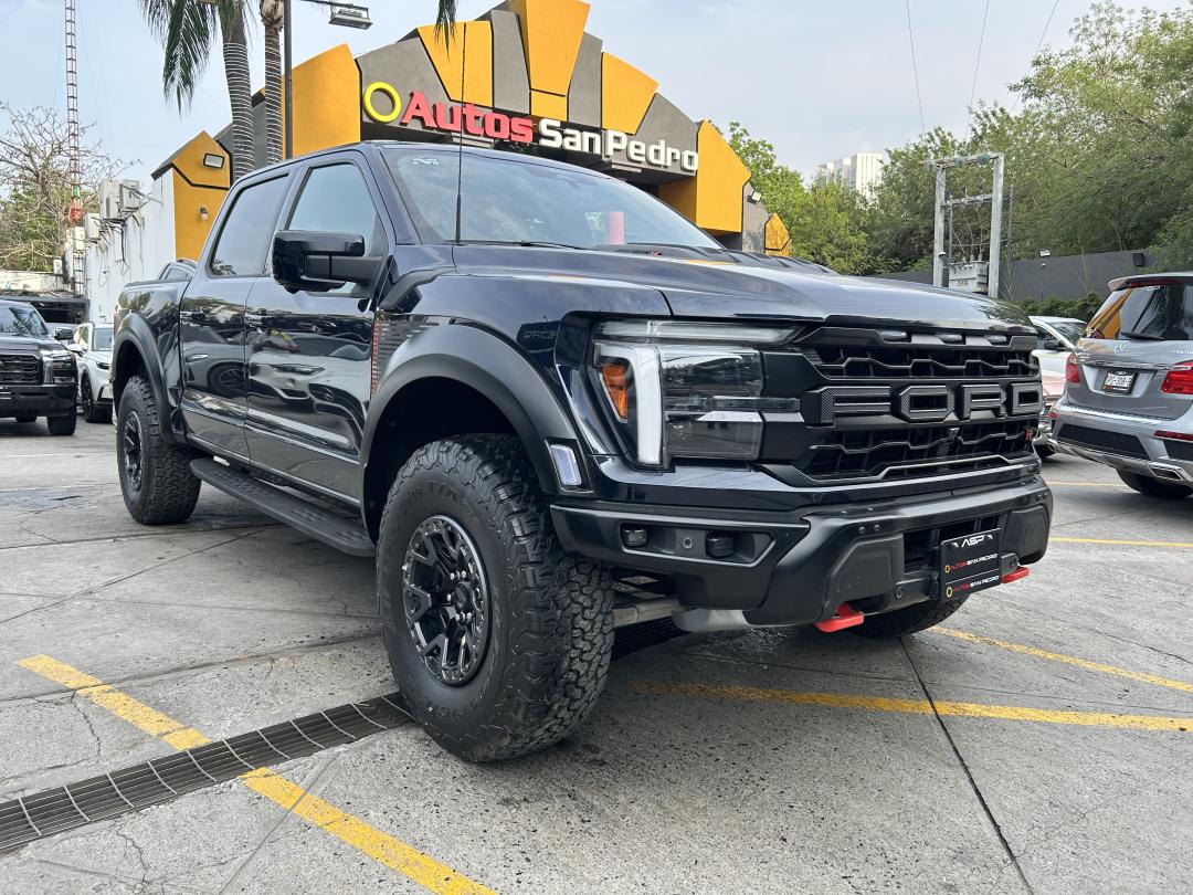Ford LOBO RAPTOR R CREW CAB 4X4 2025