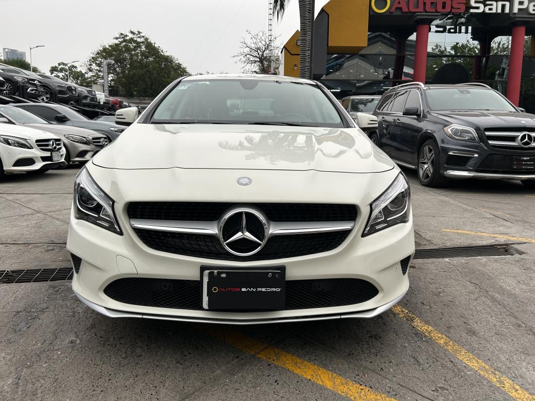 Mercedes Benz CLA200 2017